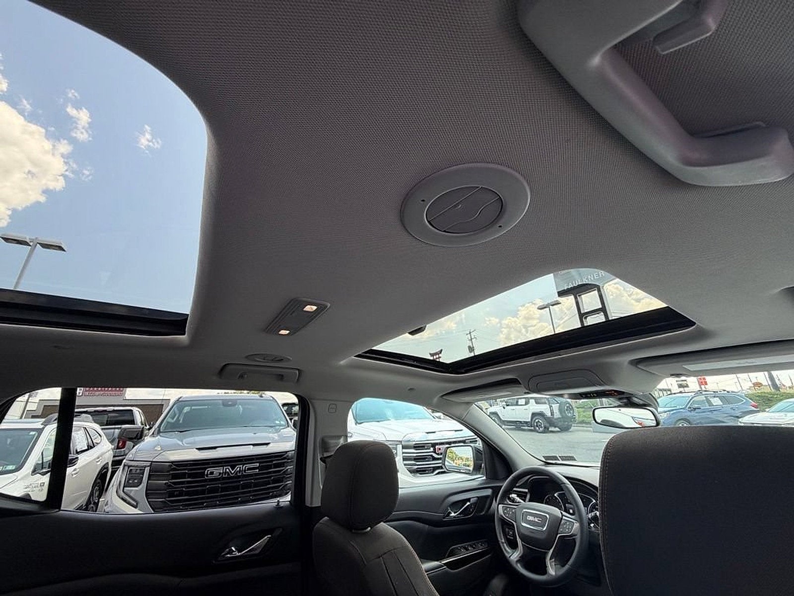 2023 GMC Acadia AT4