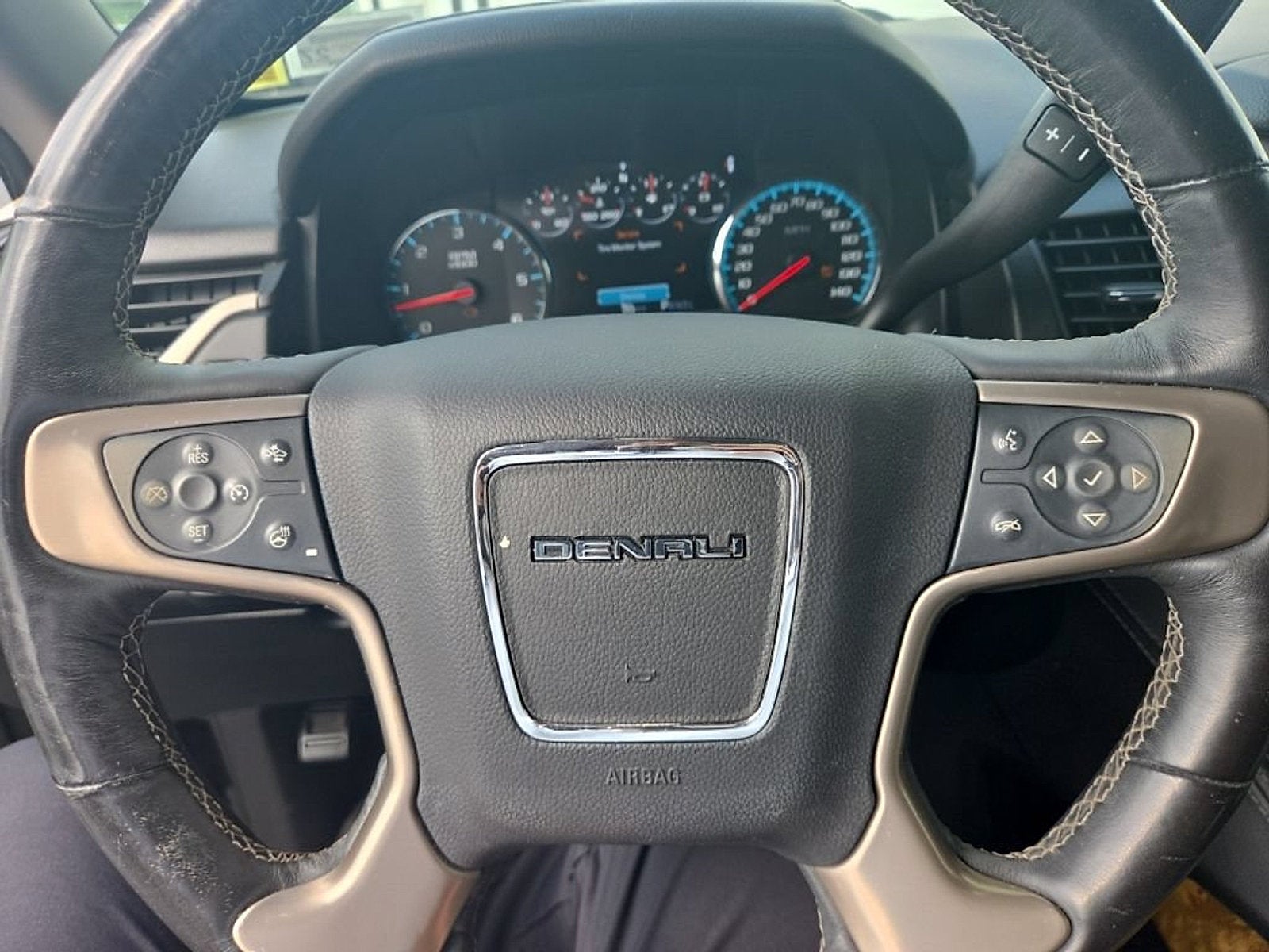 2017 GMC Yukon XL Denali