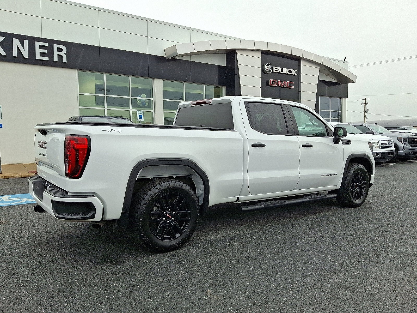 2023 GMC Sierra 1500 Pro