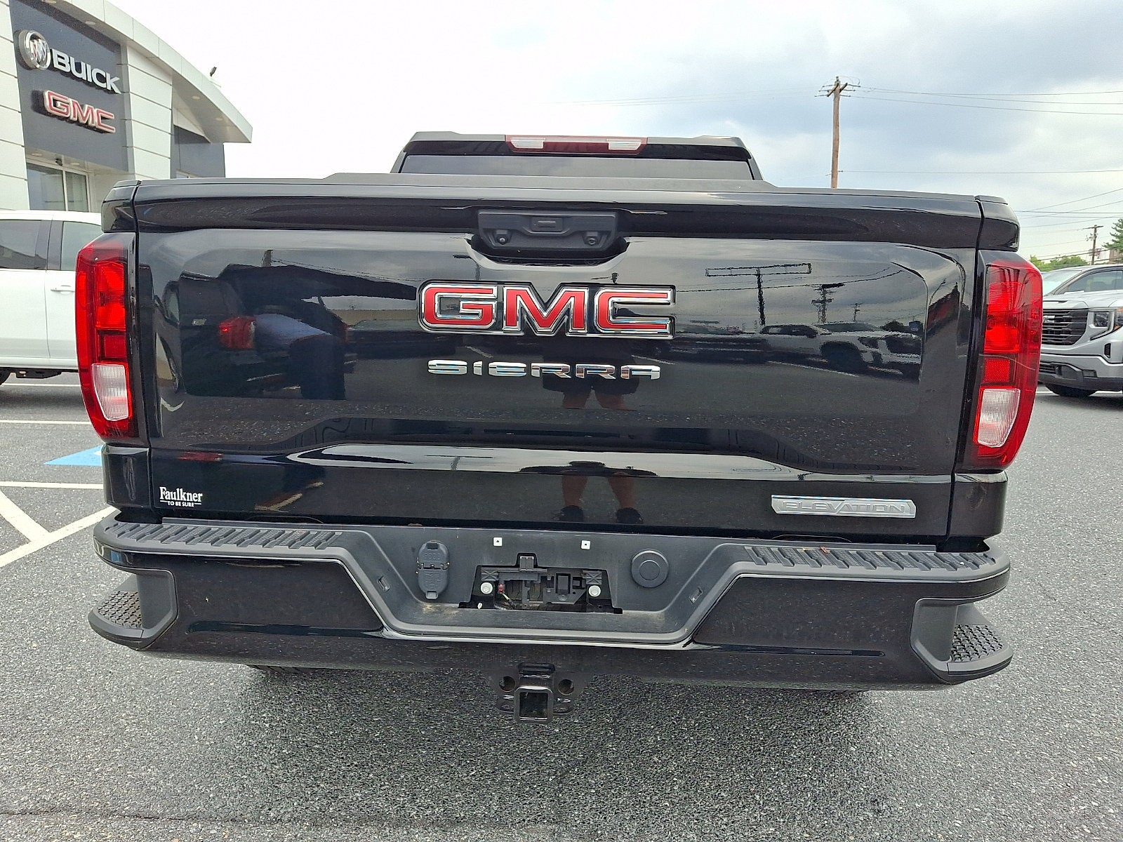 2023 GMC Sierra 1500 Elevation