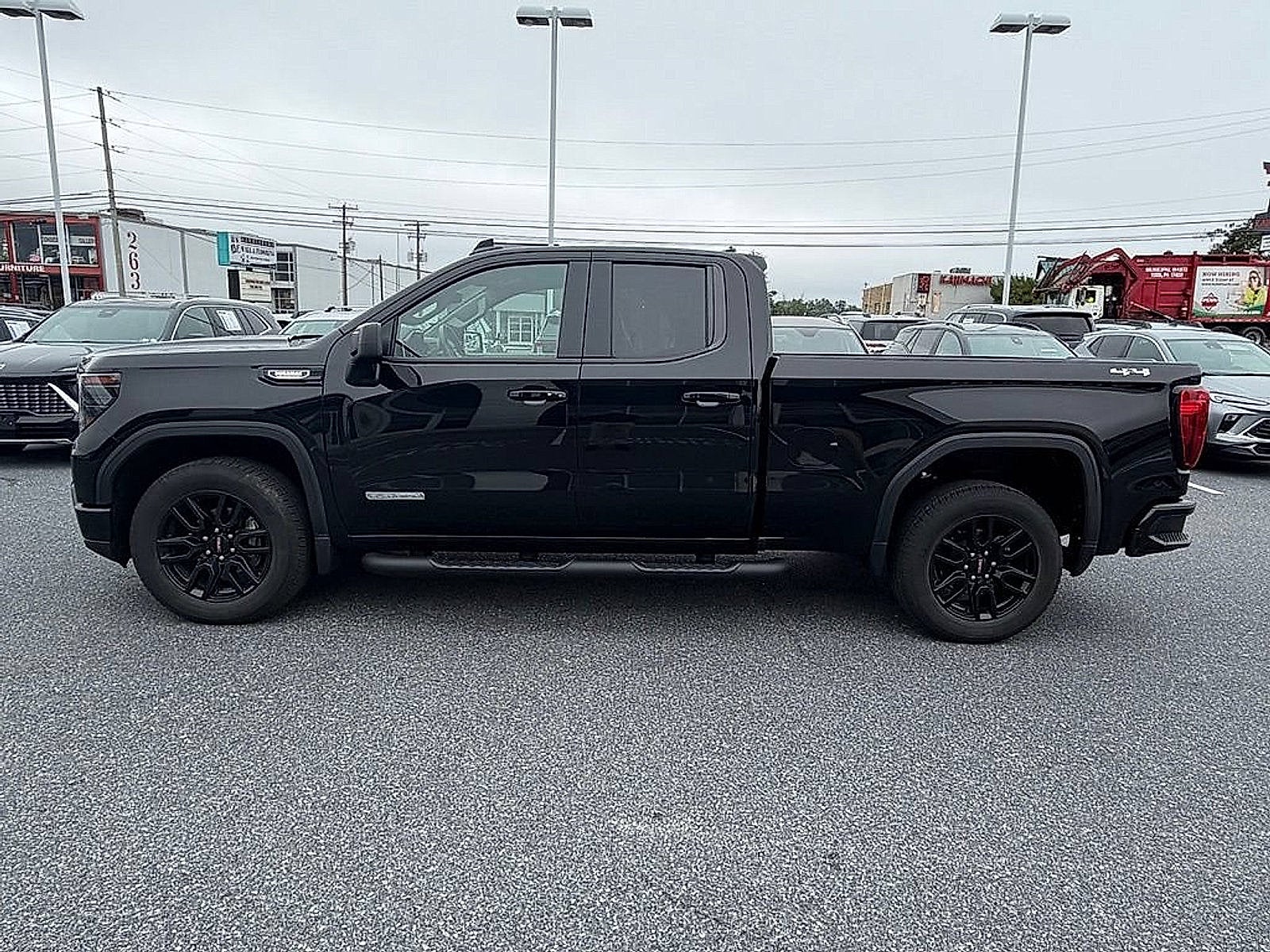 2023 GMC Sierra 1500 Elevation