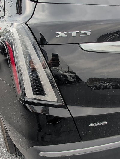 2025 Cadillac XT5 Sport