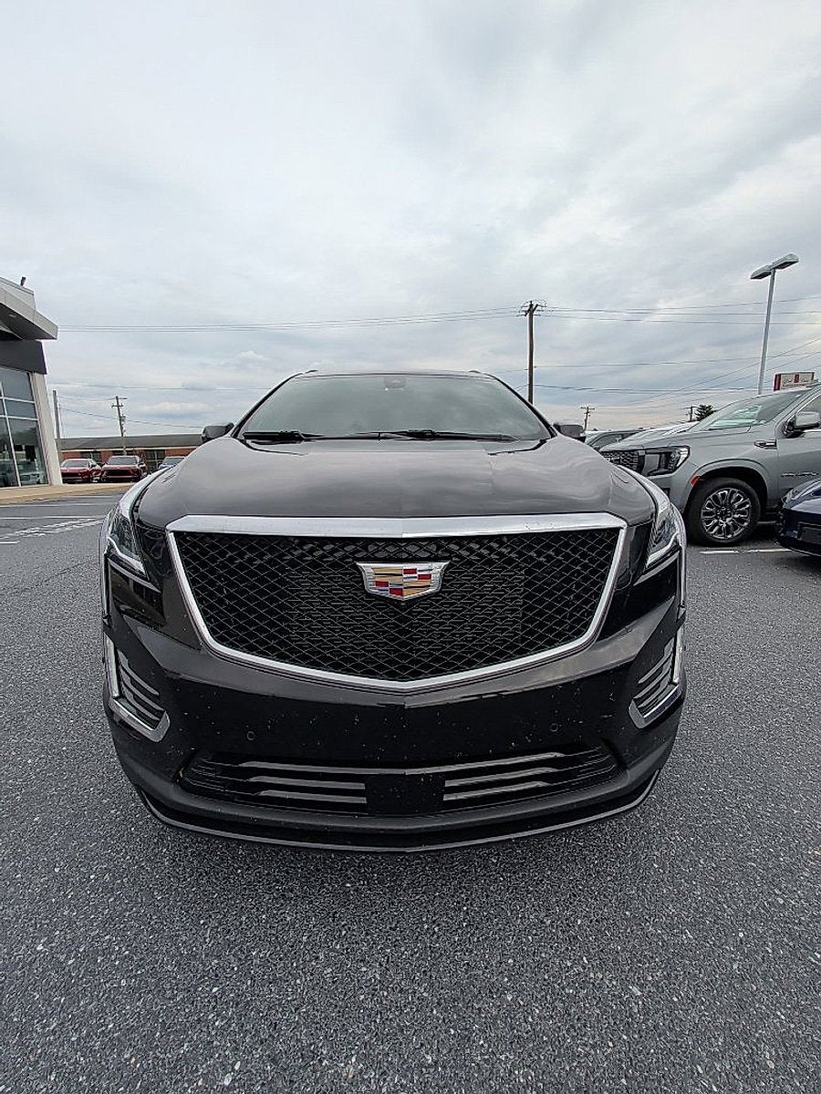 2025 Cadillac XT5 Sport