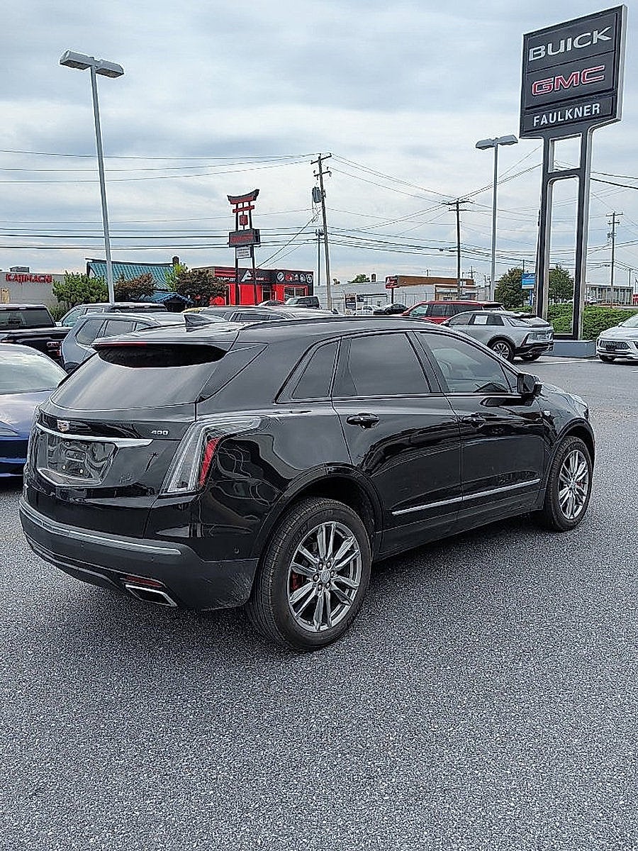 2025 Cadillac XT5 Sport