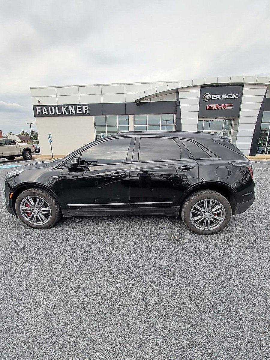 2025 Cadillac XT5 Sport