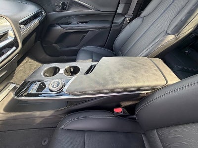 2024 Cadillac LYRIQ Luxury 1