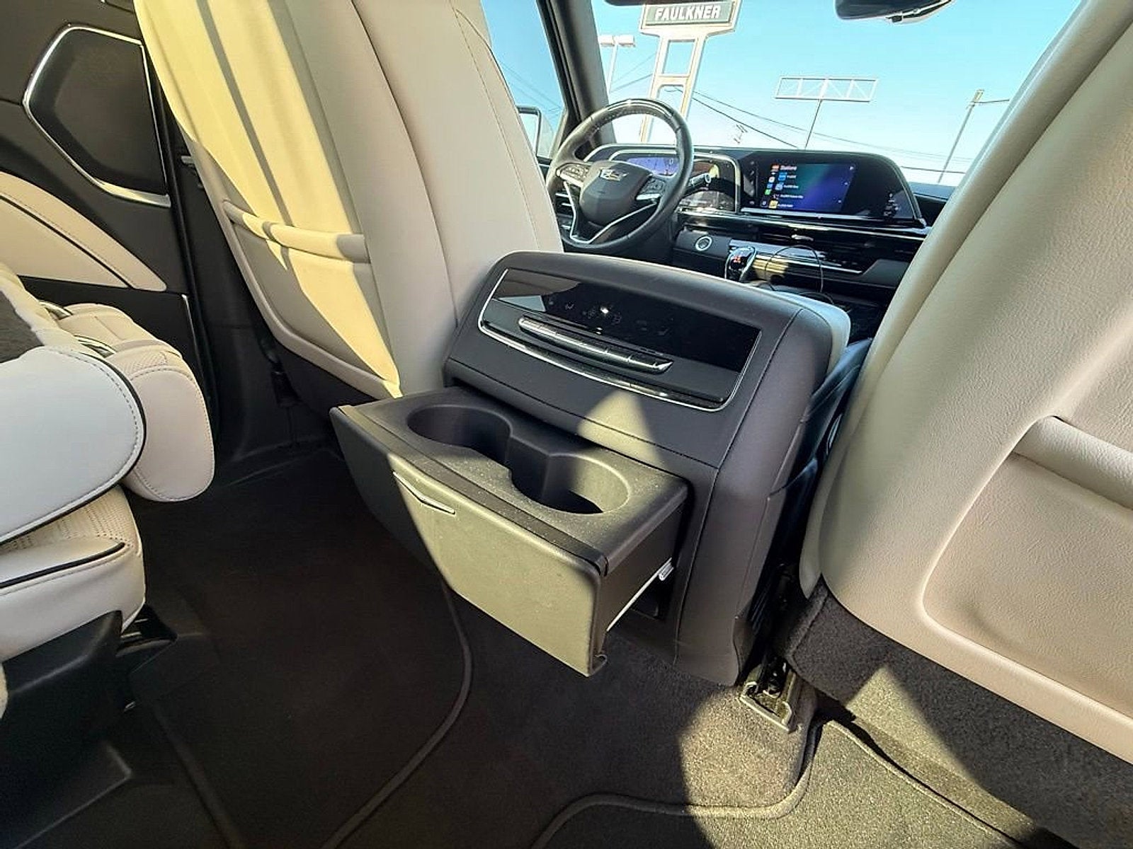 2024 Cadillac Escalade Sport