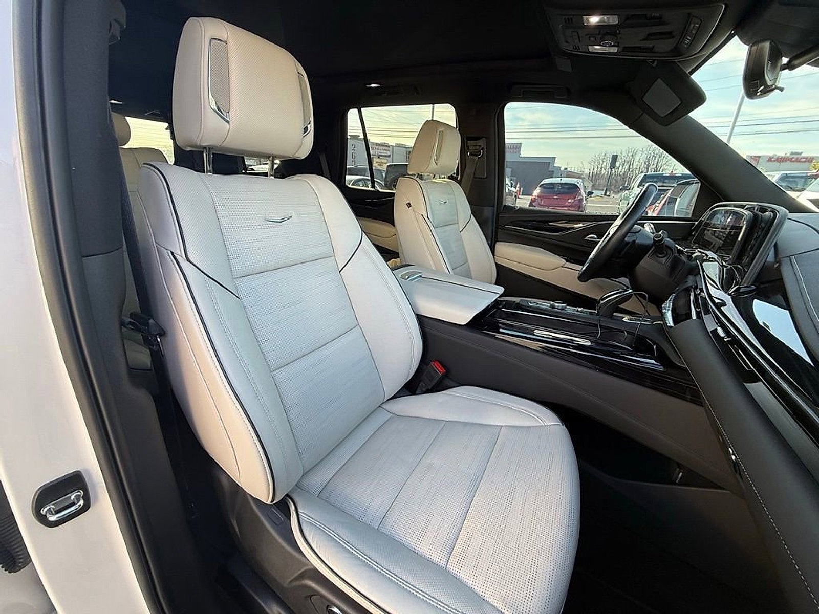 2024 Cadillac Escalade Sport