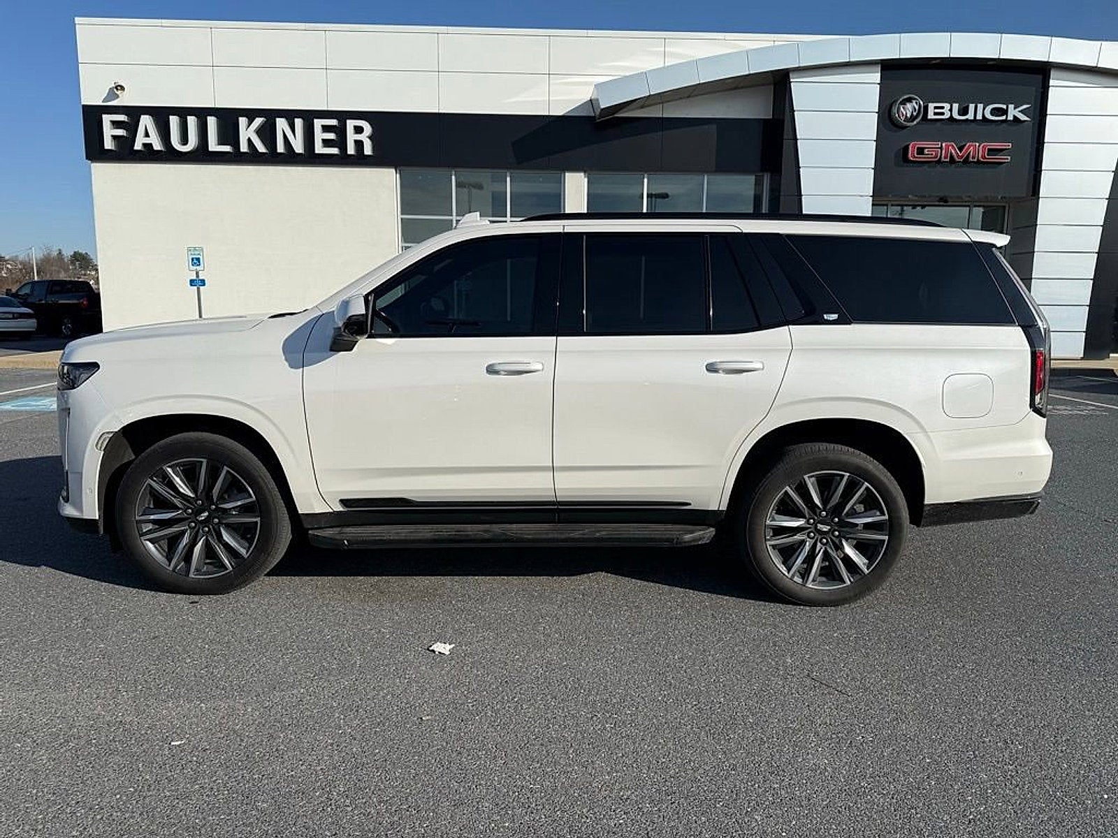 2024 Cadillac Escalade Sport