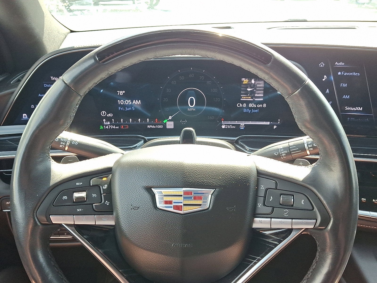 2023 Cadillac Escalade Sport
