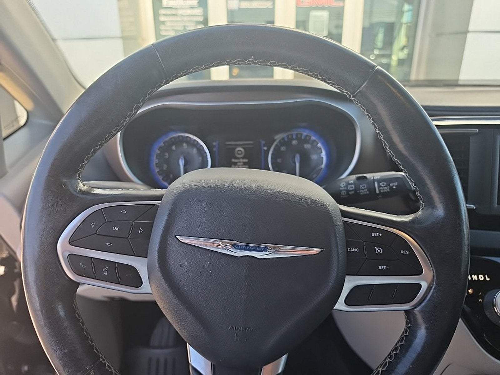 2020 Chrysler Voyager LX