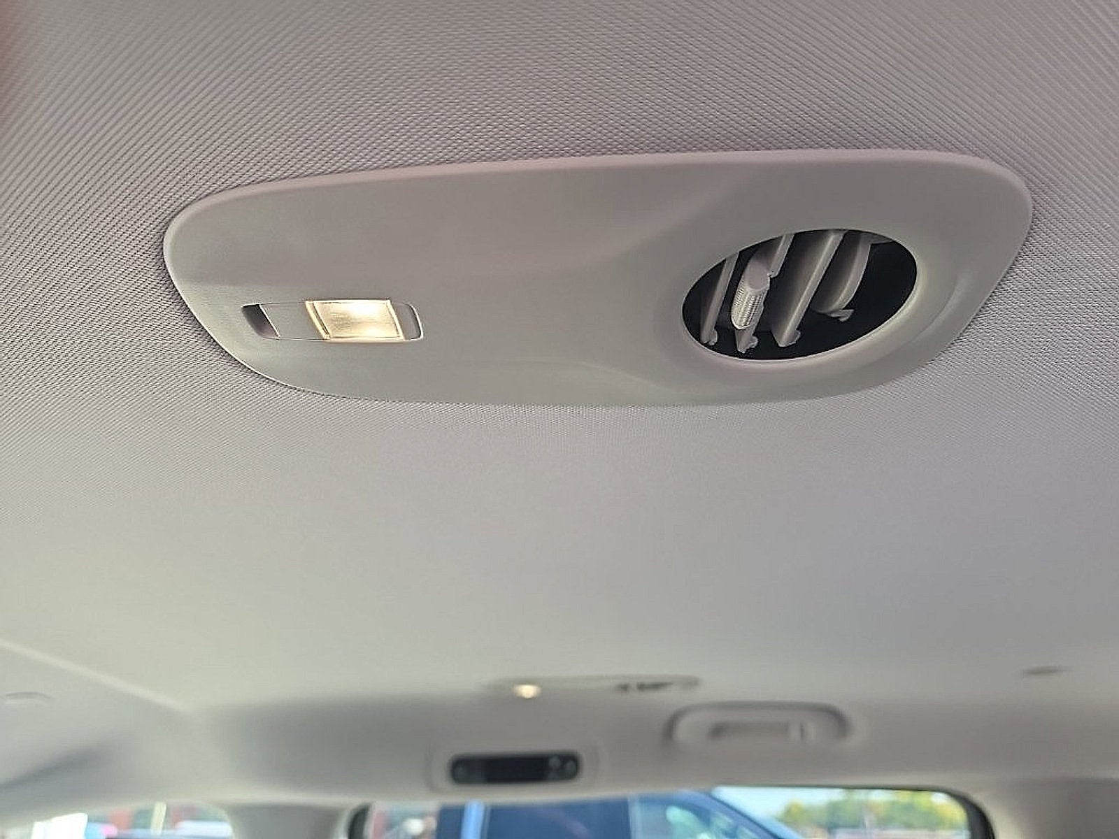 2020 Chrysler Voyager LX