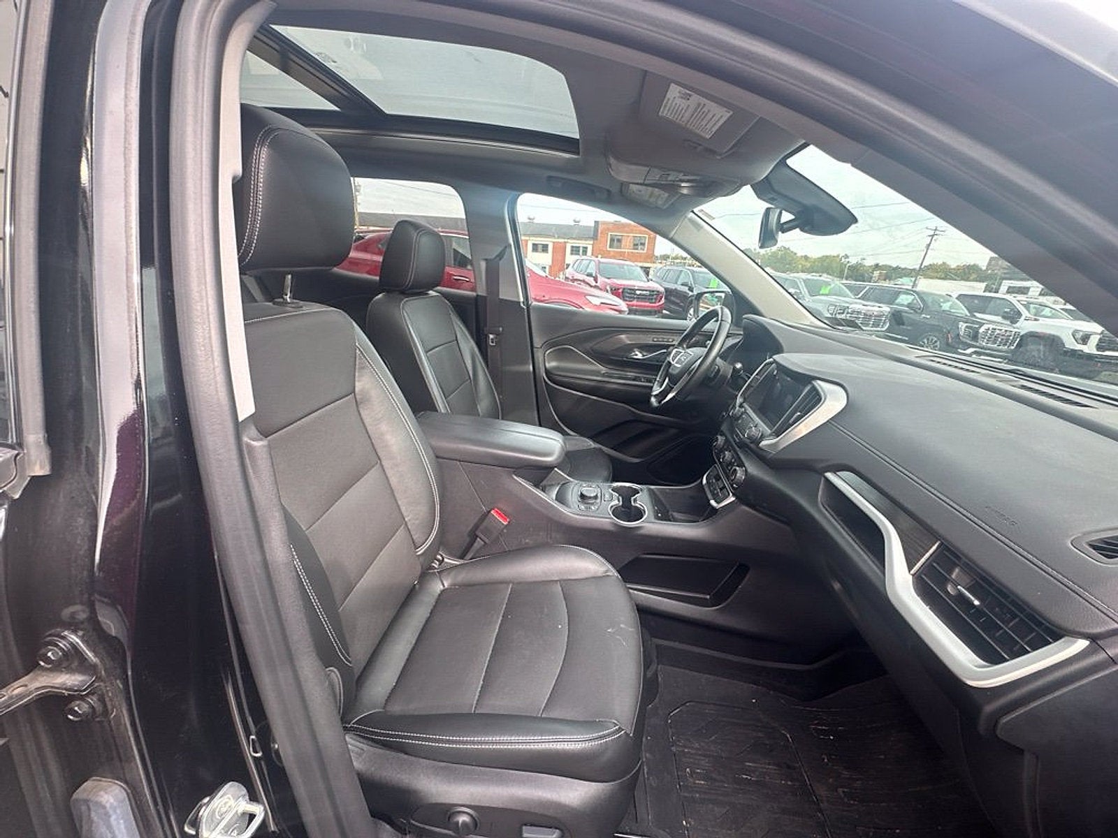 2023 GMC Terrain SLT