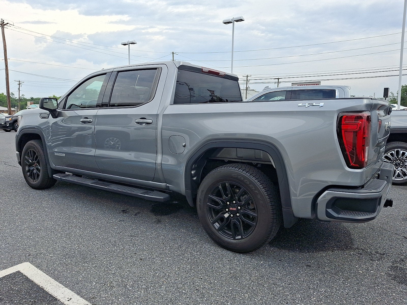 2023 GMC Sierra 1500 Elevation