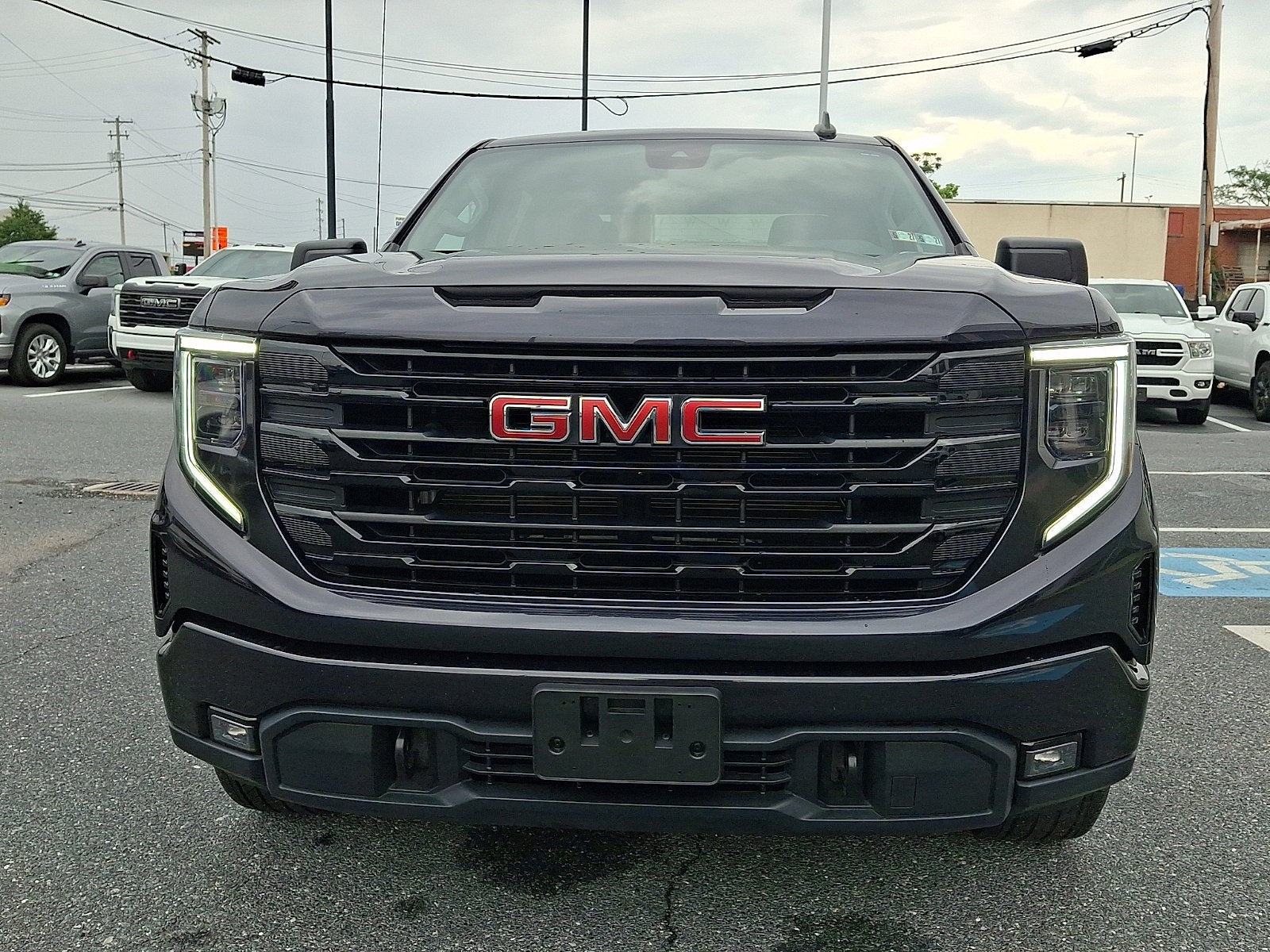 2024 GMC Sierra 1500 Elevation