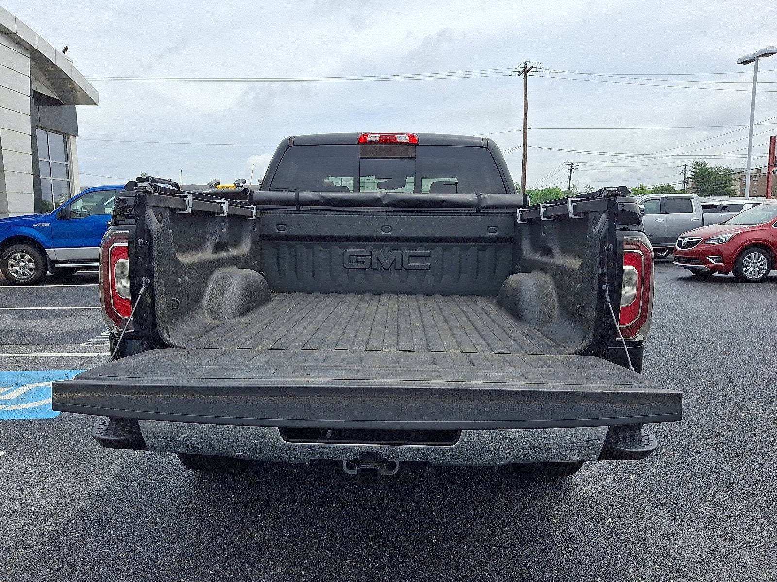 2018 GMC Sierra 1500 SLT