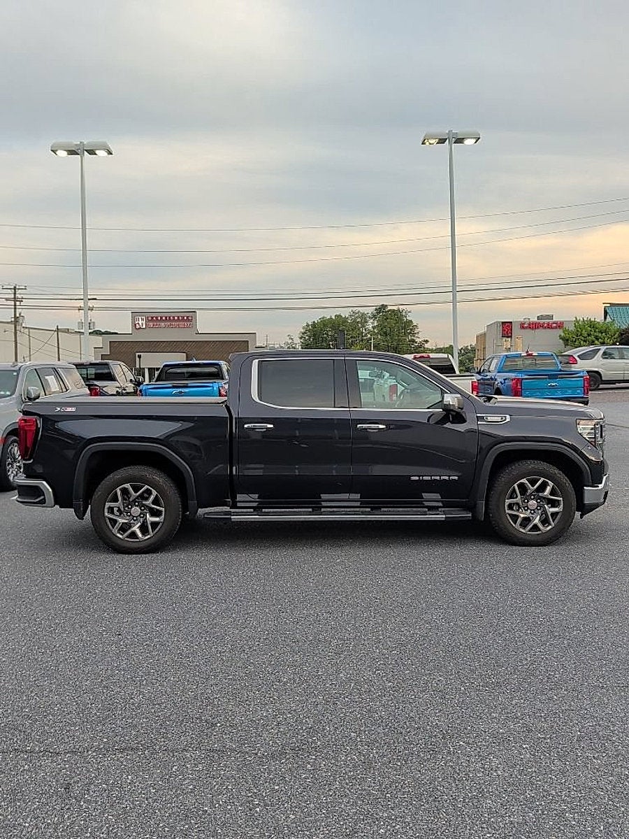 2023 GMC Sierra 1500 SLT