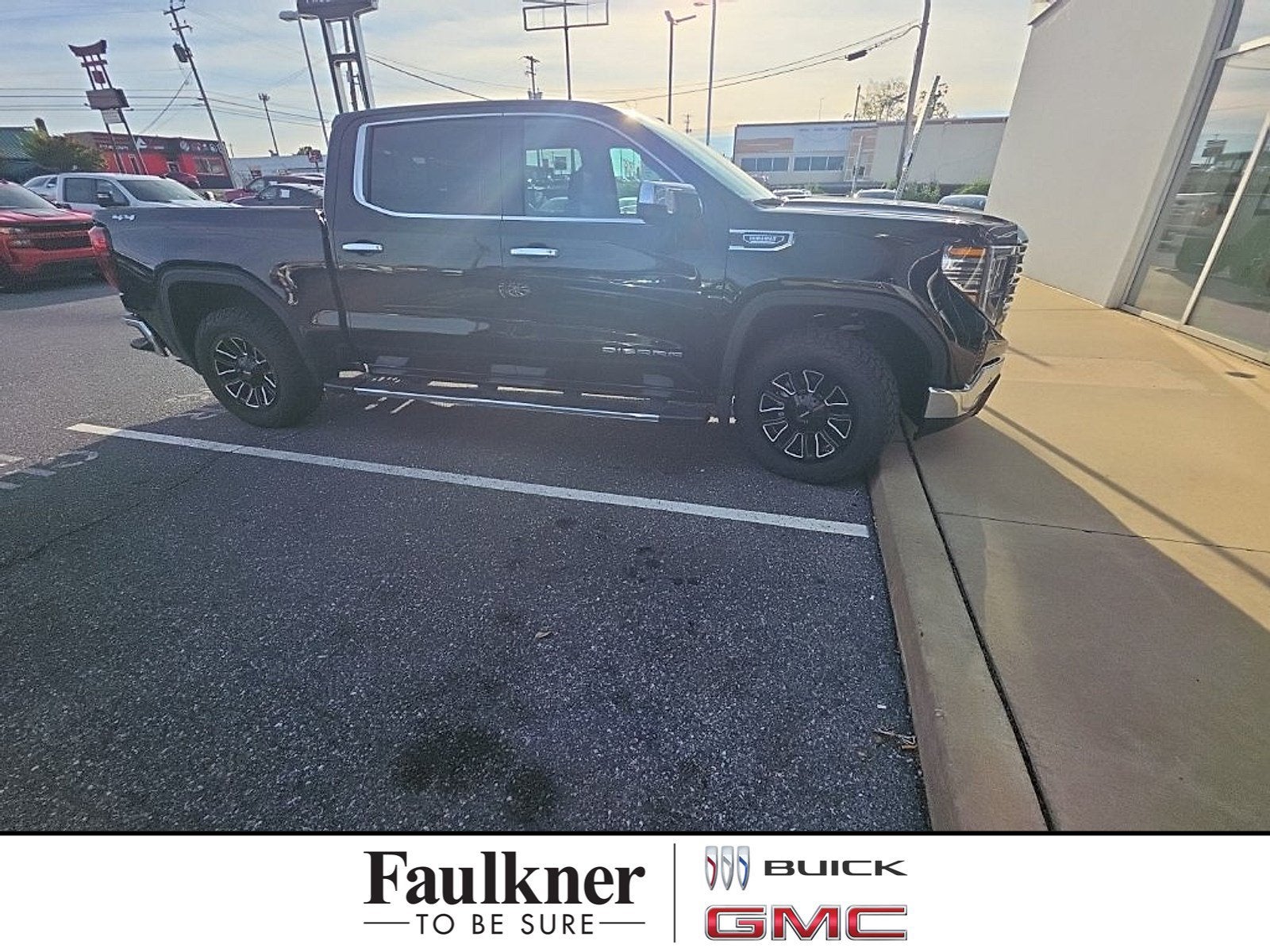 2024 GMC Sierra 1500 SLT