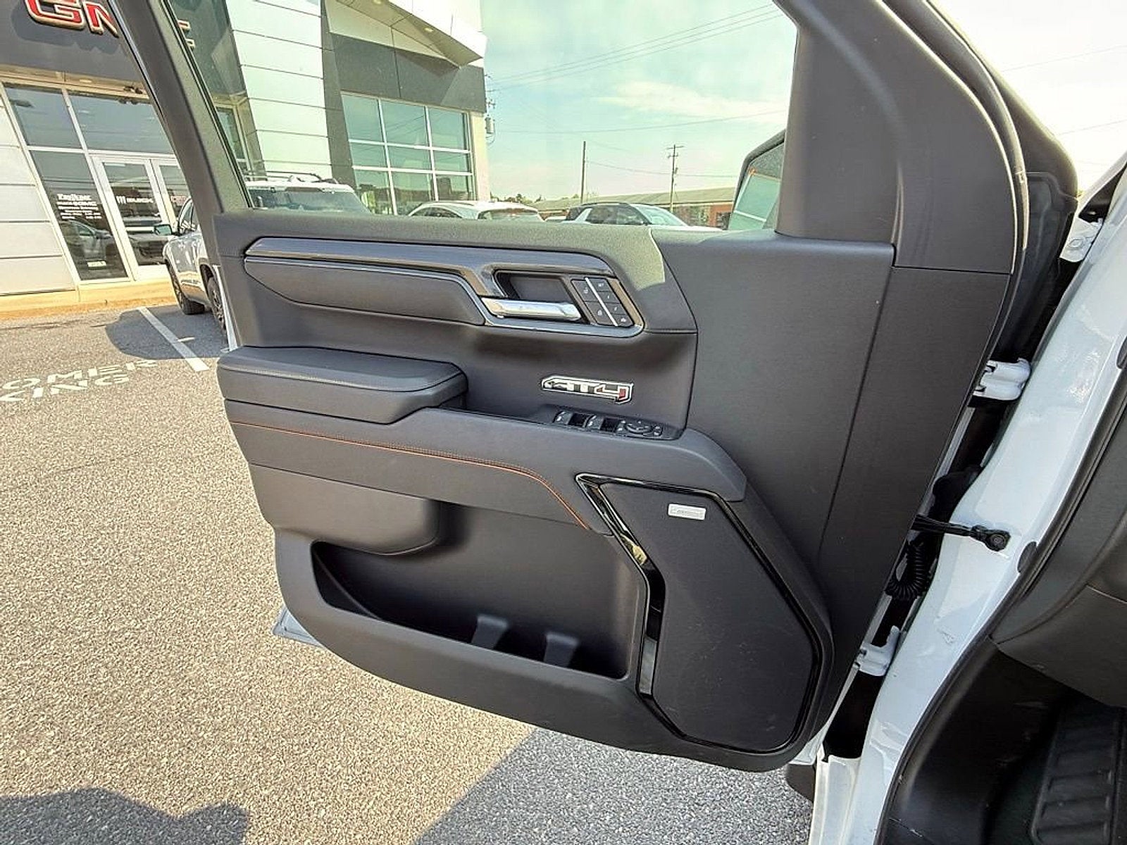 2025 GMC Sierra 1500 AT4