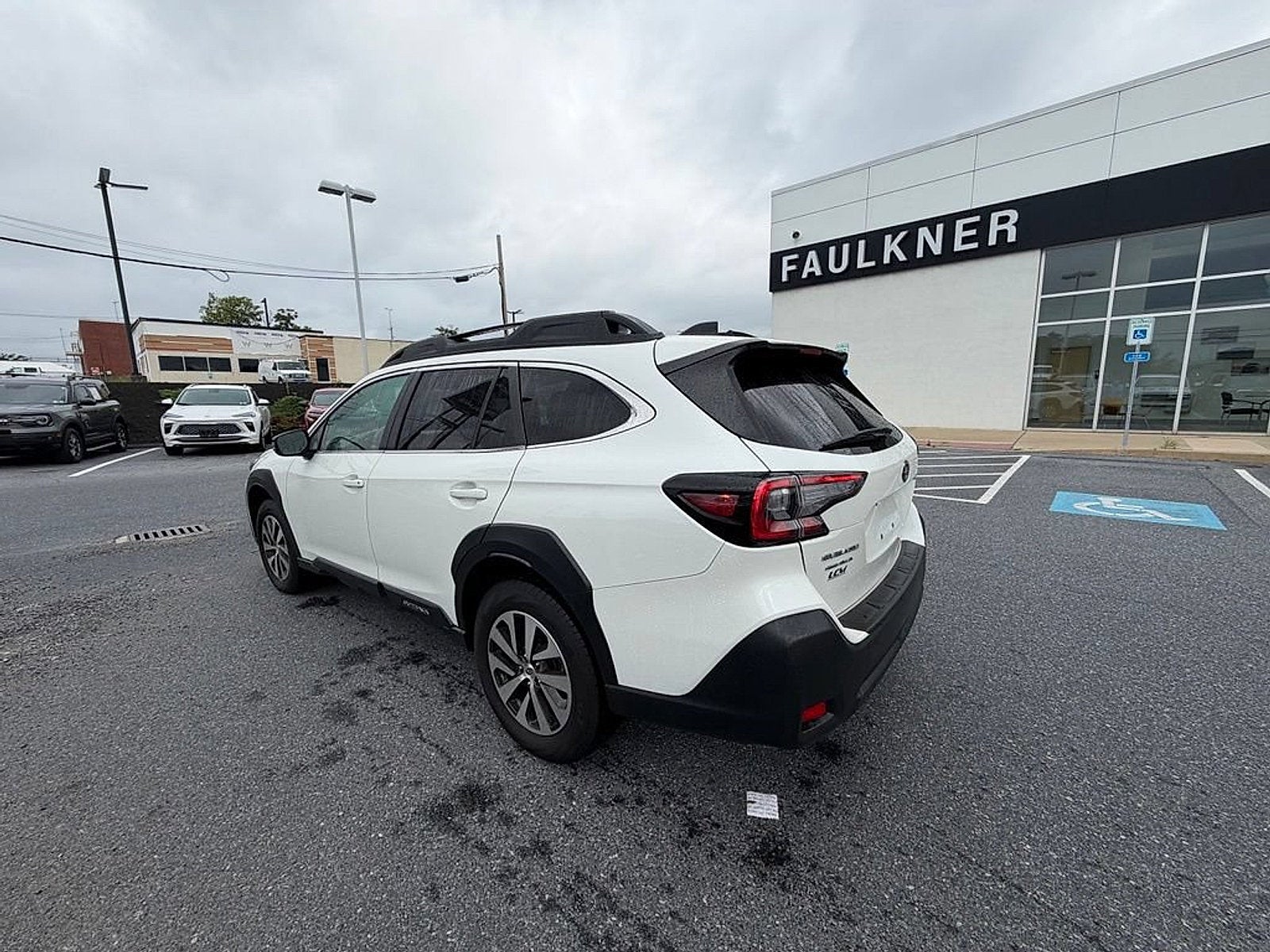 2025 Subaru Outback Premium