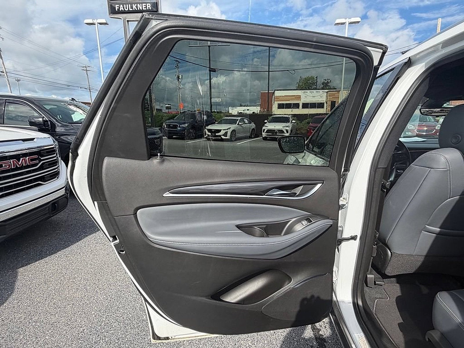 2023 Buick Enclave Premium