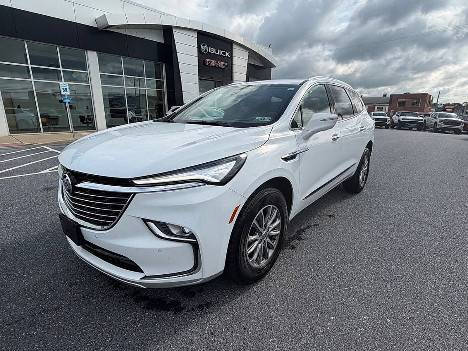 2023 Buick Enclave Premium
