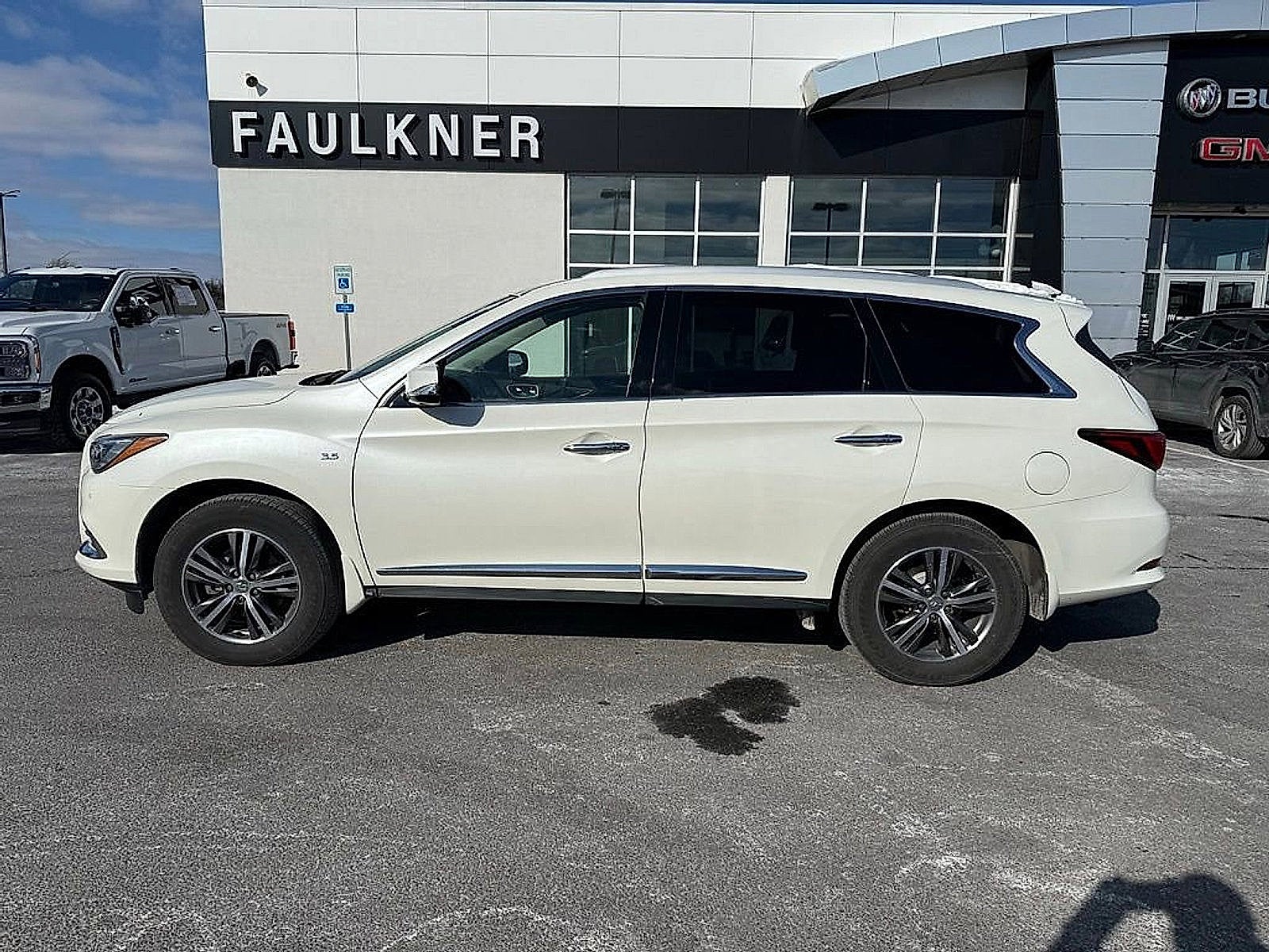 2020 INFINITI QX60 LUXE