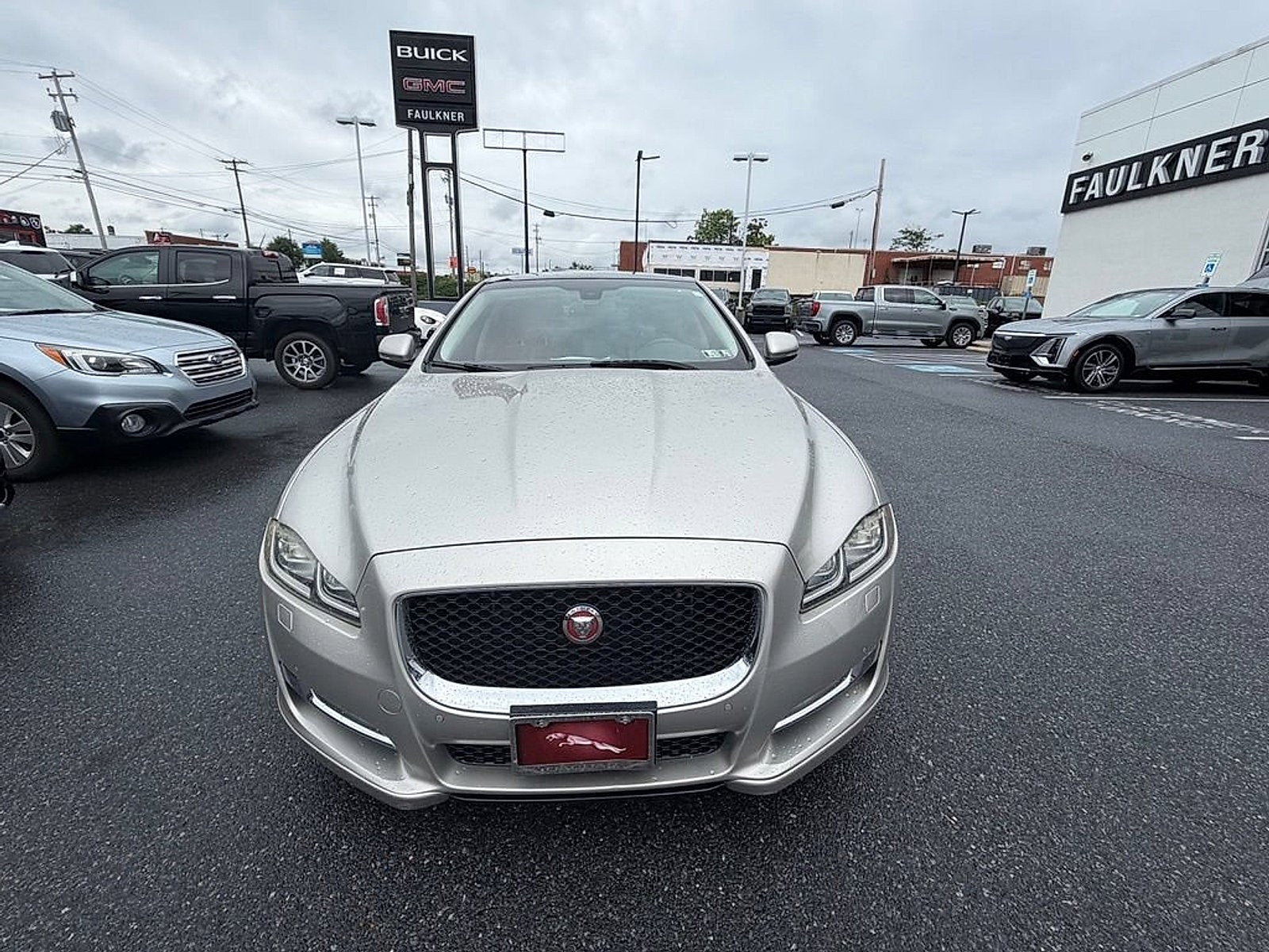 2016 Jaguar XJ R-Sport