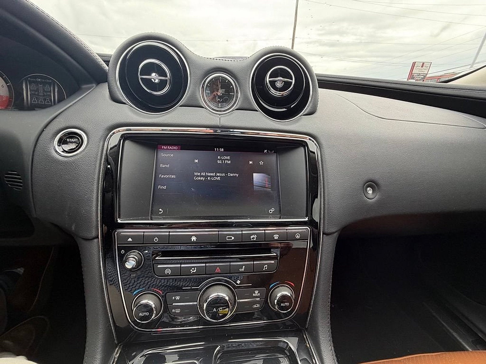 2016 Jaguar XJ R-Sport