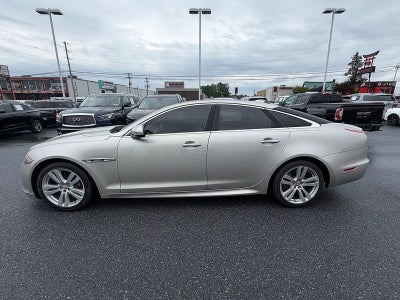 2016 Jaguar XJ R-Sport