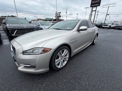 2016 Jaguar XJ R-Sport