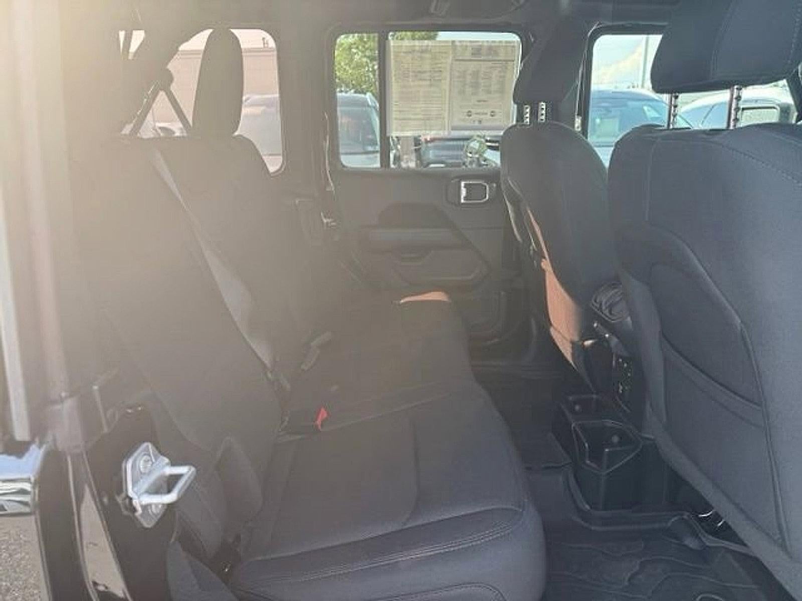 2022 Jeep Wrangler Unlimited Sahara 4x4