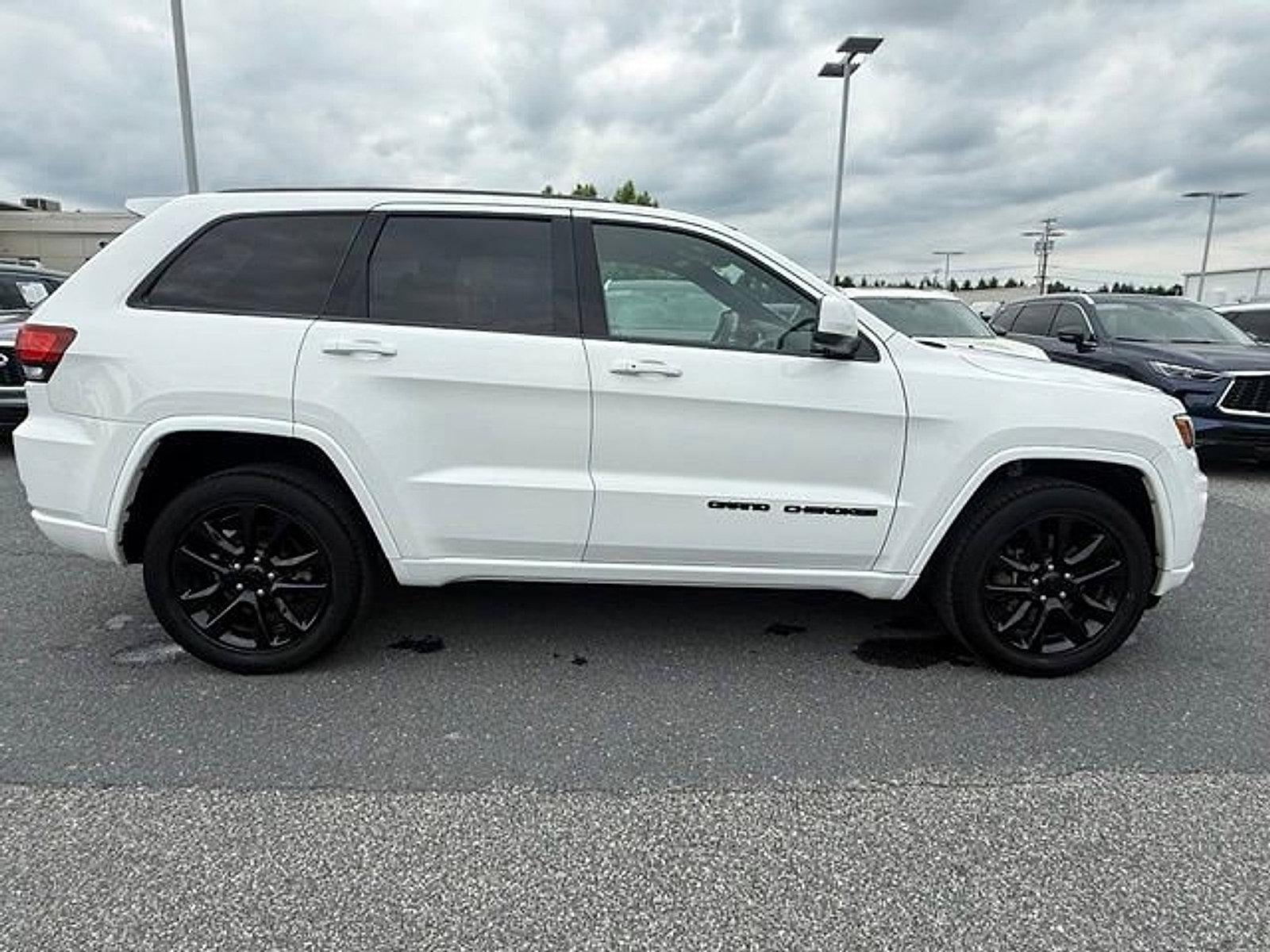 2021 Jeep Grand Cherokee Laredo X 4x4