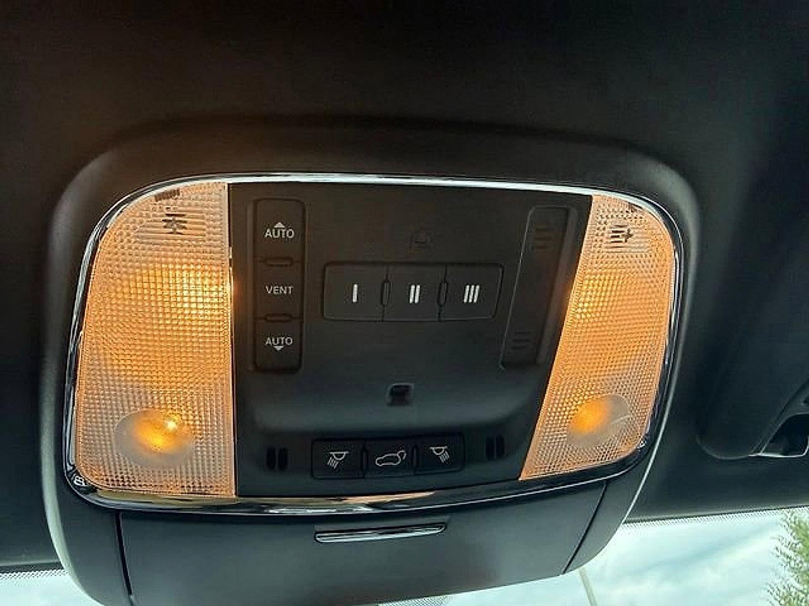 2021 Jeep Grand Cherokee Laredo X 4x4