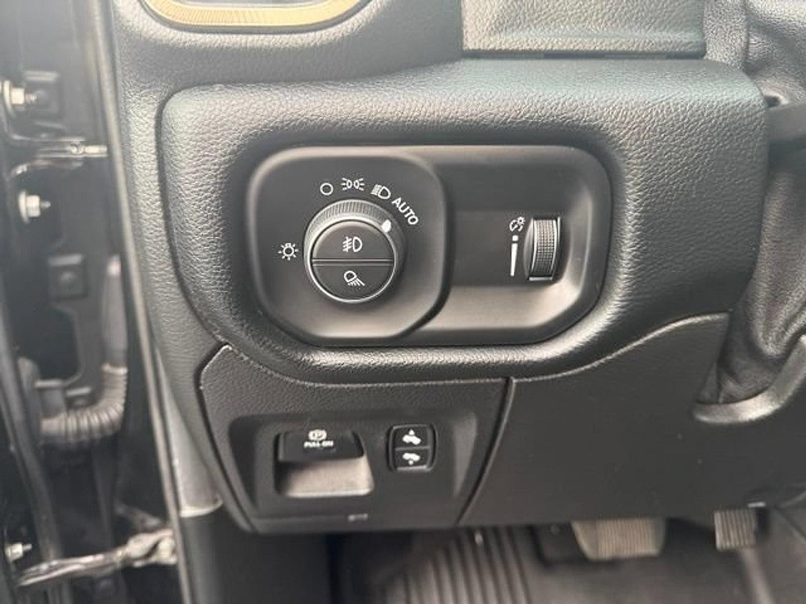 2021 RAM 1500 Rebel 4x4 Crew Cab 5'7" Box