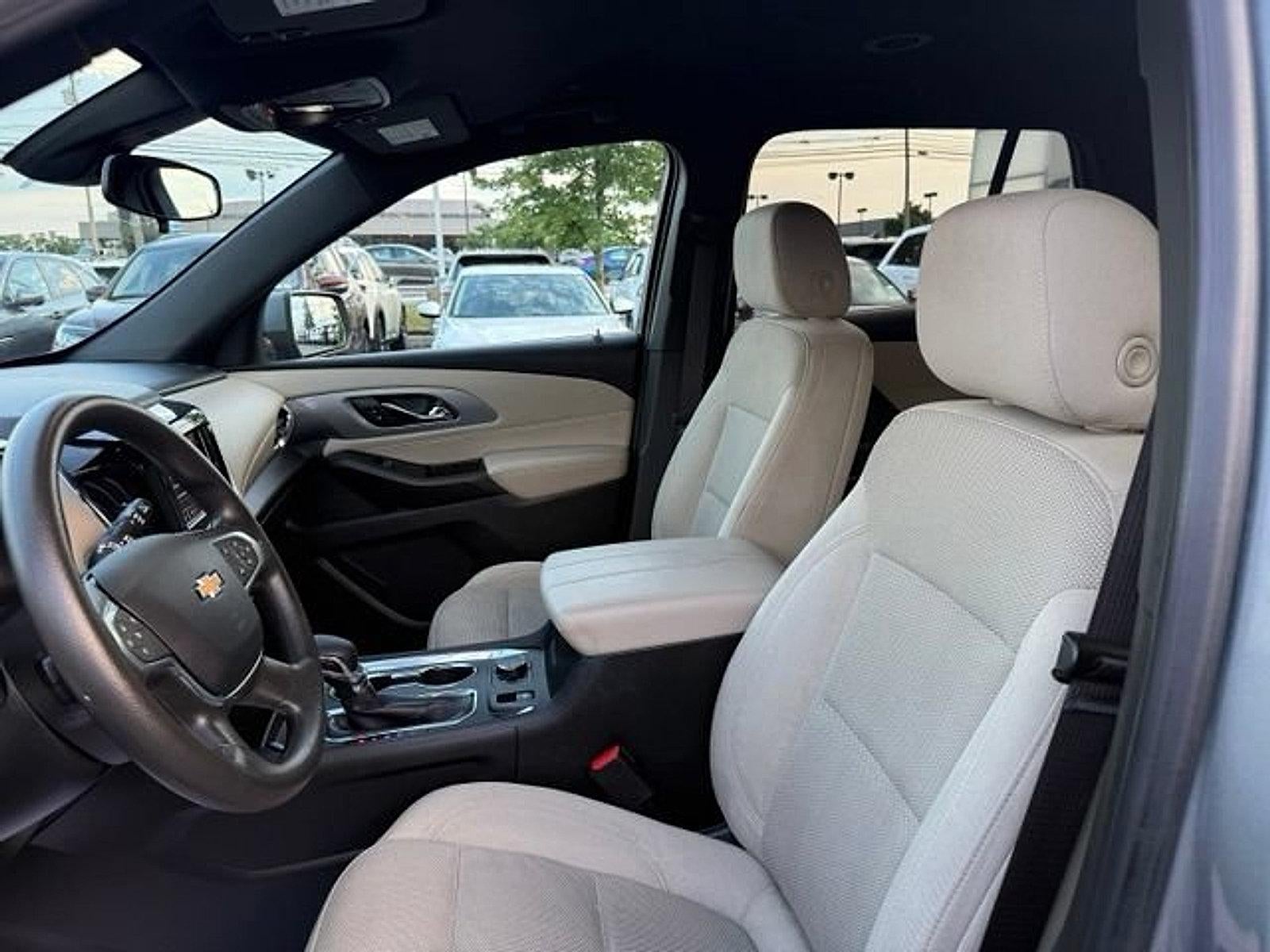 2023 Chevrolet Traverse FWD 1LS