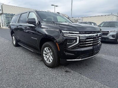 2025 Chevrolet Suburban 4WD LT