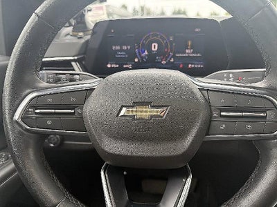 2025 Chevrolet Suburban 4WD LT