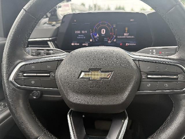 2025 Chevrolet Suburban 4WD LT