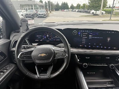 2025 Chevrolet Suburban 4WD LT