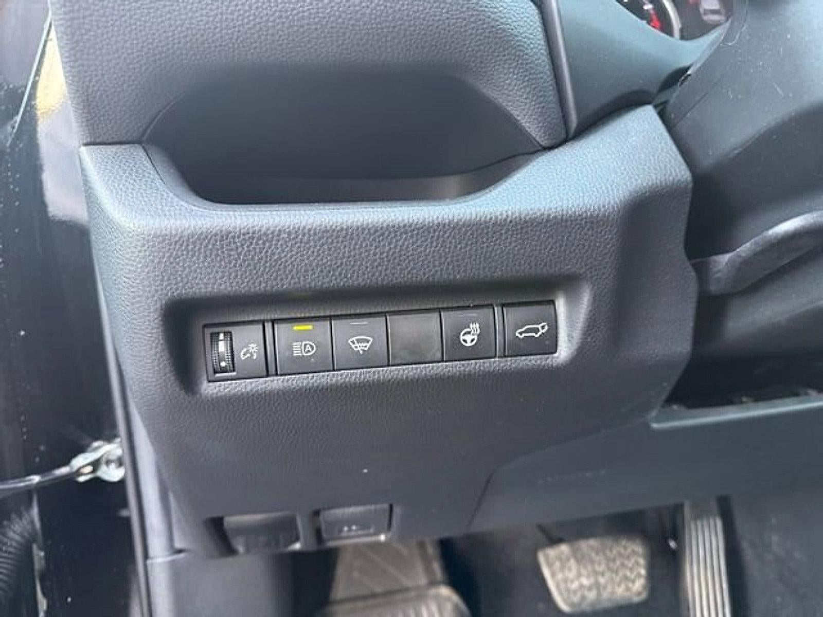 2021 Toyota RAV4 XLE AWD (Natl)