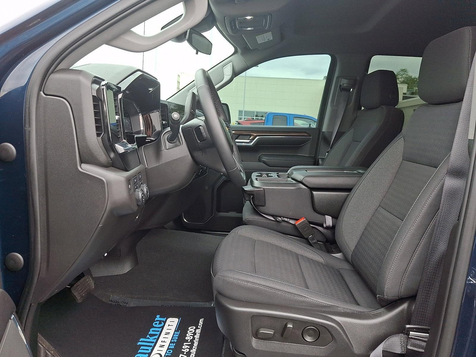2023 Chevrolet Silverado 1500 Crew Cab Short Box 4-Wheel Drive LT 2FL