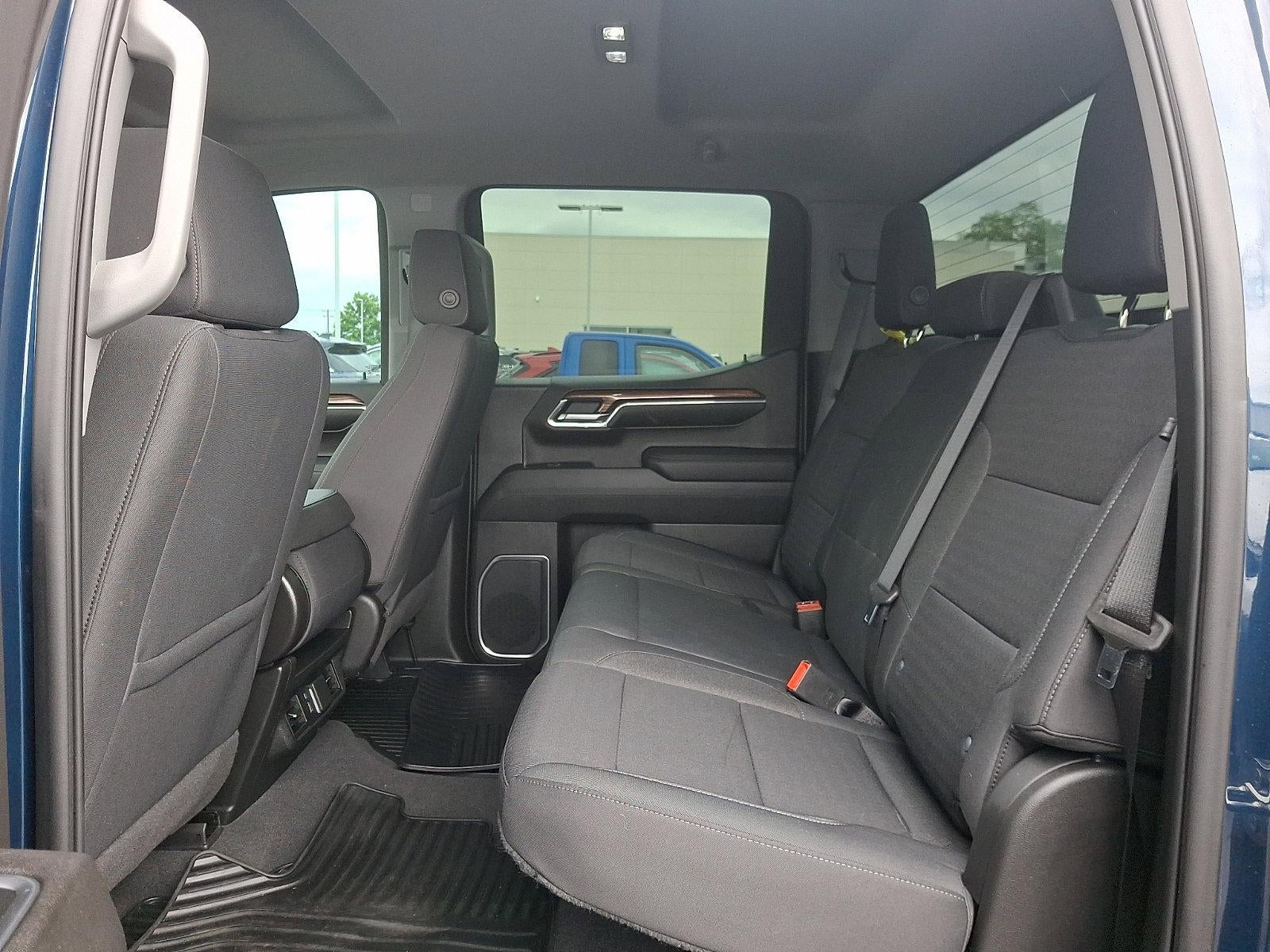 2023 Chevrolet Silverado 1500 Crew Cab Short Box 4-Wheel Drive LT 2FL
