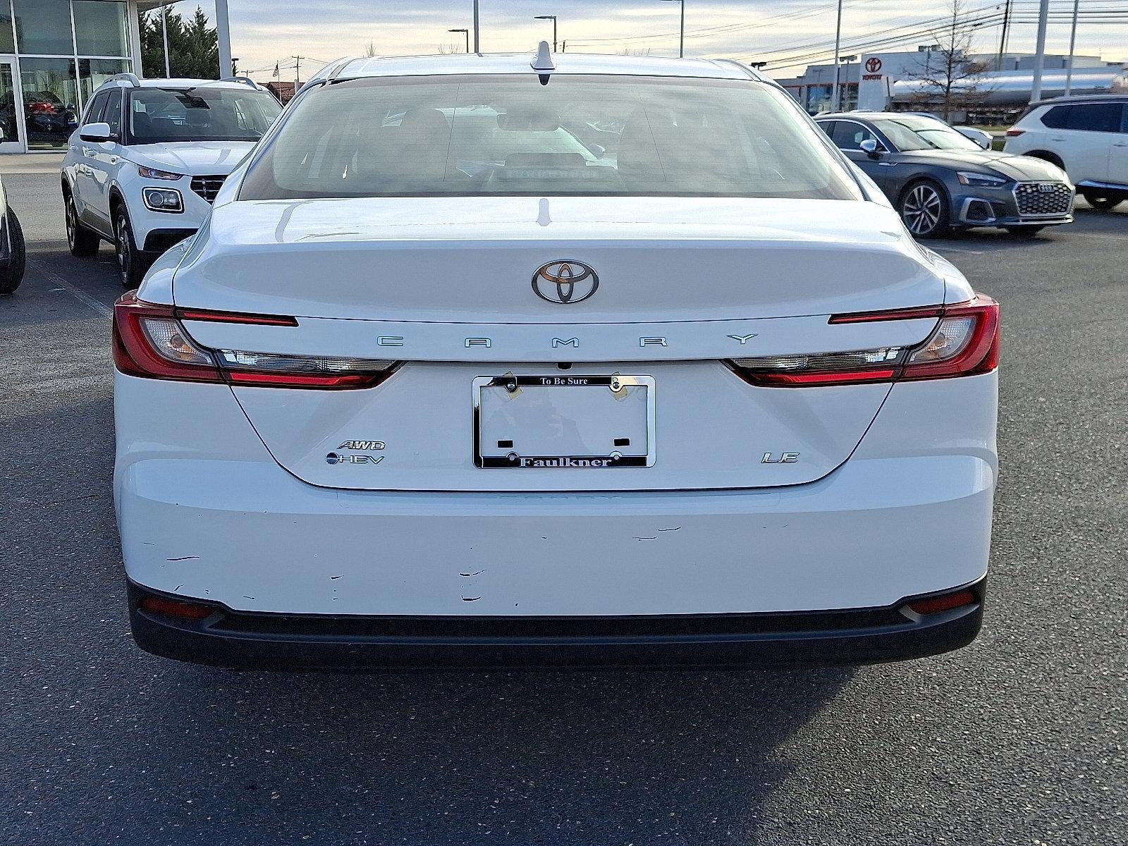 2025 Toyota Camry LE AWD (Natl)