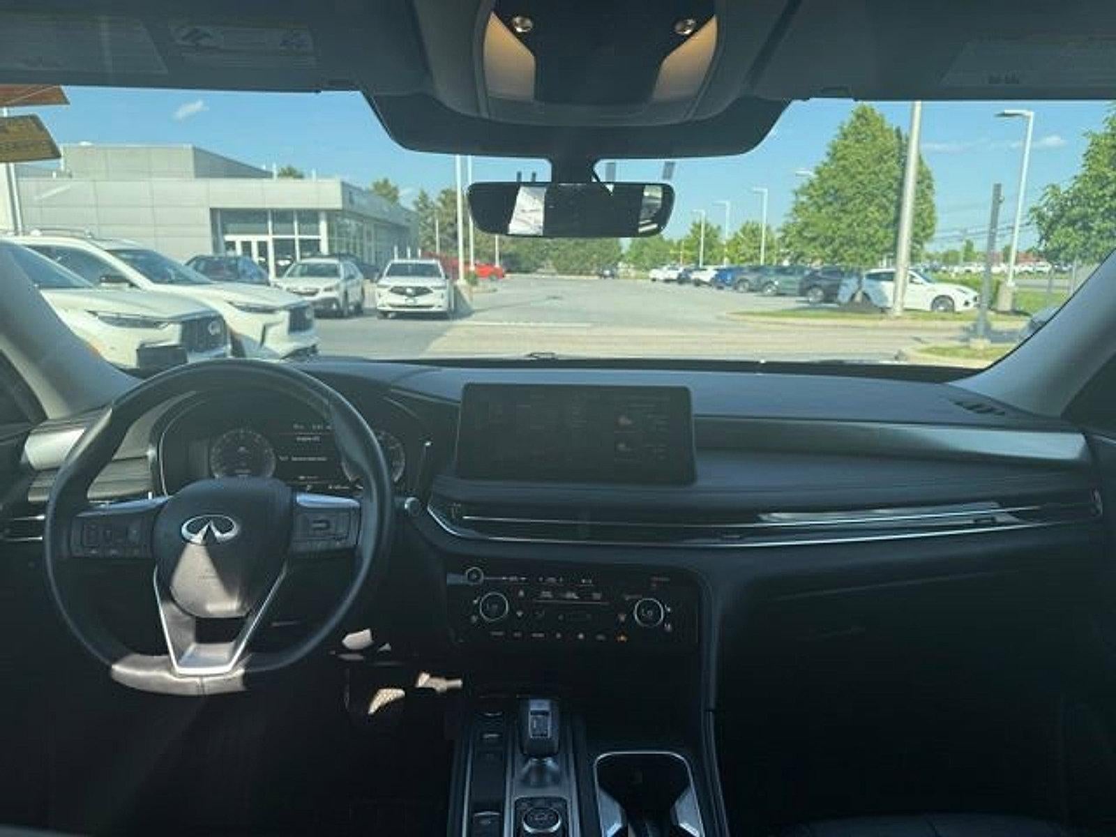 2023 INFINITI QX60 LUXE AWD