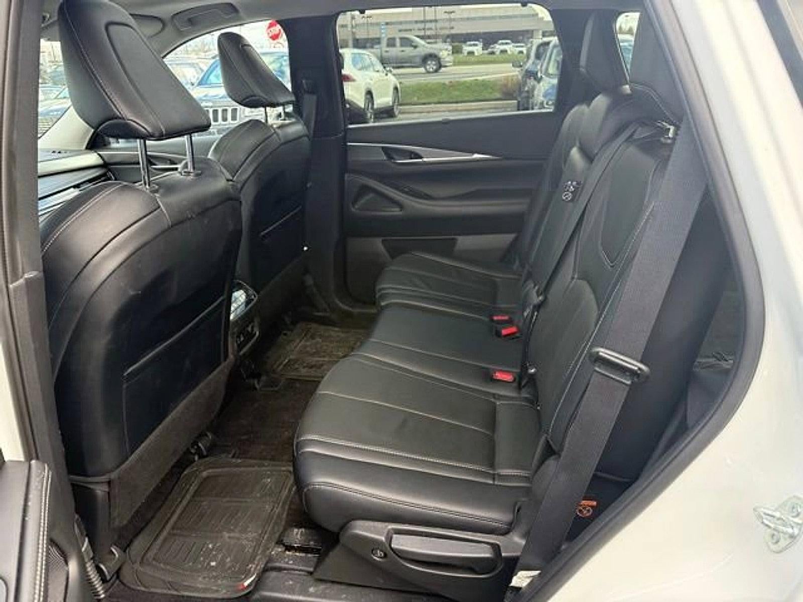 2023 INFINITI QX60 LUXE AWD