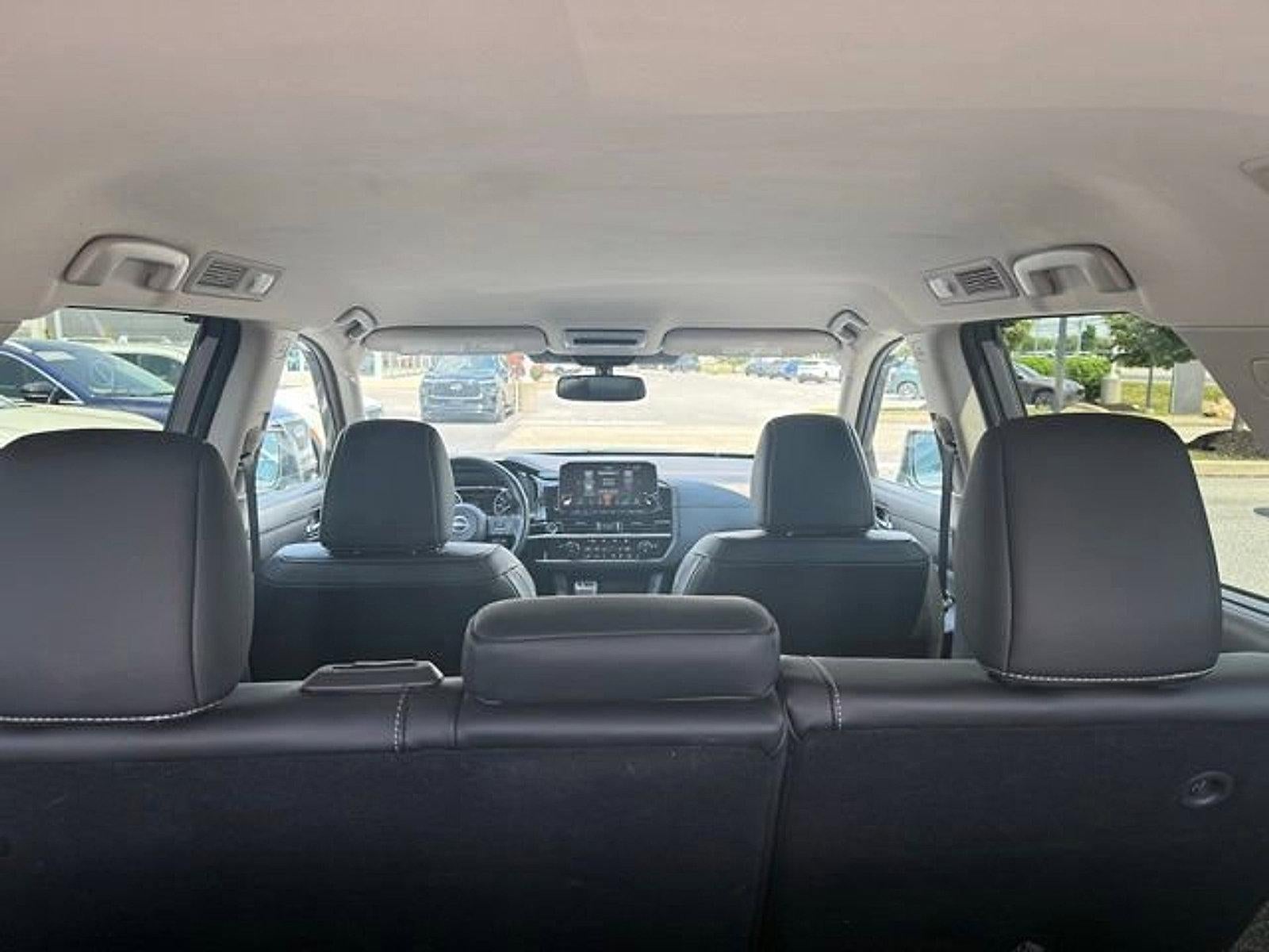 2022 Nissan Pathfinder SL 4WD