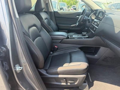 2022 Nissan Pathfinder SL 4WD