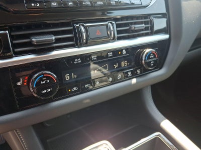 2025 Nissan Pathfinder SL 4WD