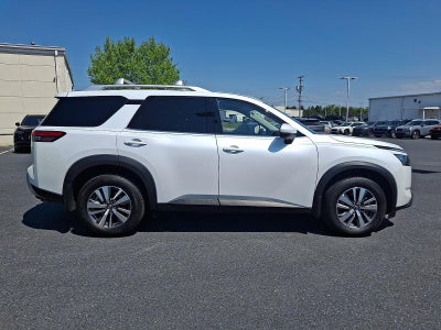 2025 Nissan Pathfinder SL 4WD